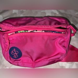 🎉 SOLD 🎉 baboon to the moon fannypack (3L) in moondance bougainvillea pink